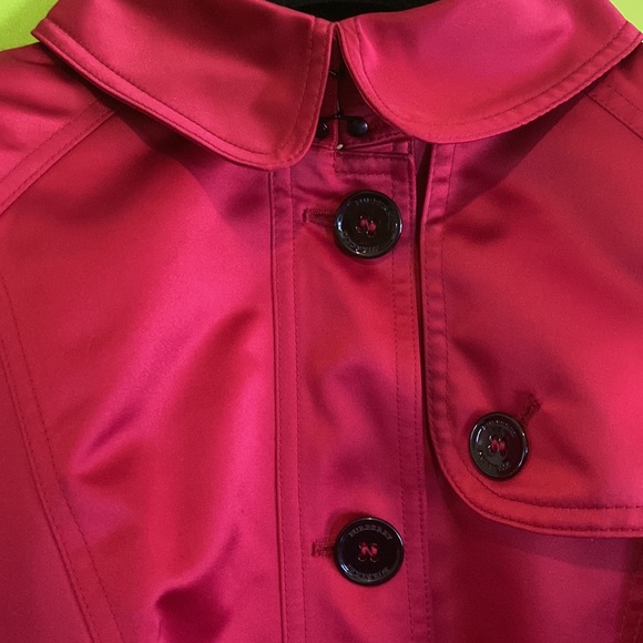 AUTHENTIC Red Burberry trench coat - Picture 3 of 11